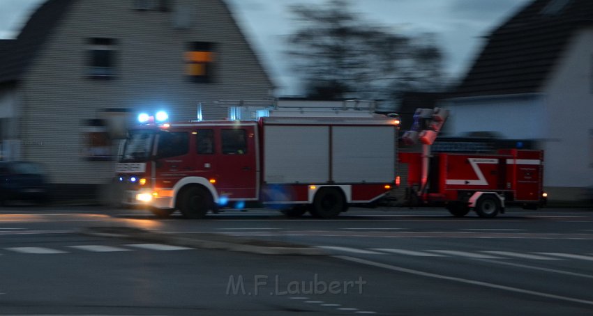 Explosion Feuer Shell Godorf Fotos Mel P148.JPG